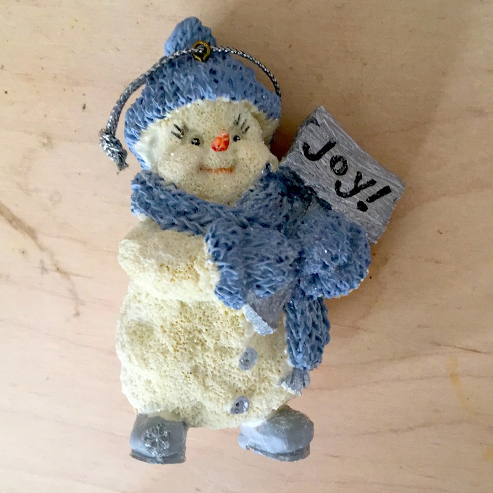 Buddy the Snowman with joy sign Xmas ornament